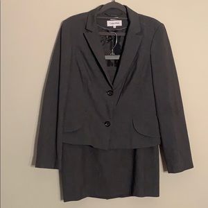 Grey business suit- 2 piece skirt suit